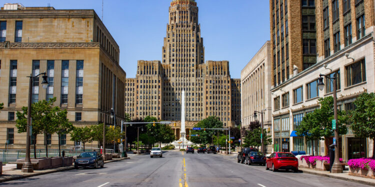 NYC Launches Innovative Migrant Resettlement Initiative in Buffalo