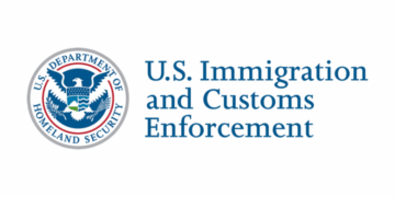 Anti-ICE Protesters Clash with NYPD as Federal Agents Conduct Operations in Manhattan